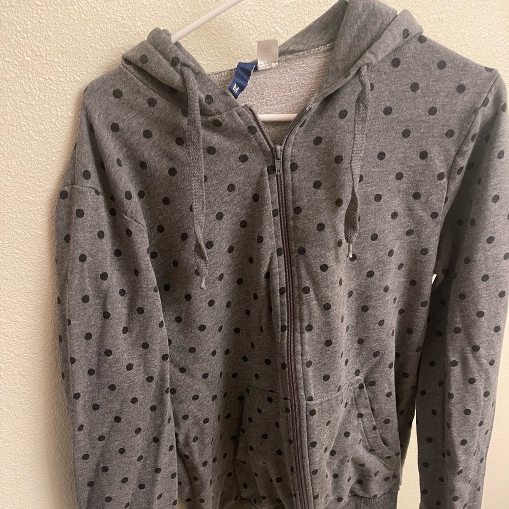 DIVIDED by H & M men’s sweatshirt. Size Medium.
